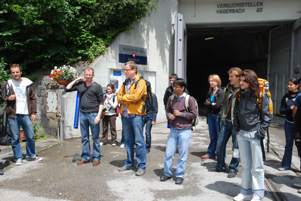 AM_Guided_tour_at_Hagerbach_Test_Gallery_II